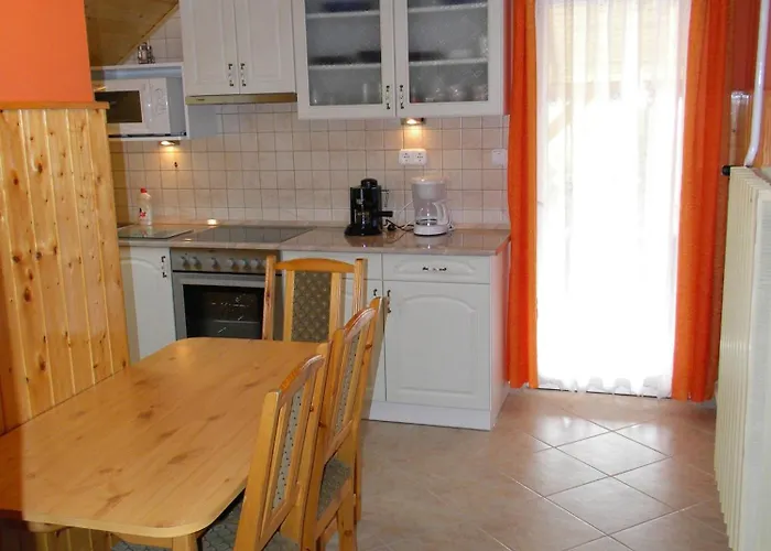 Istvan Haz Apartament *